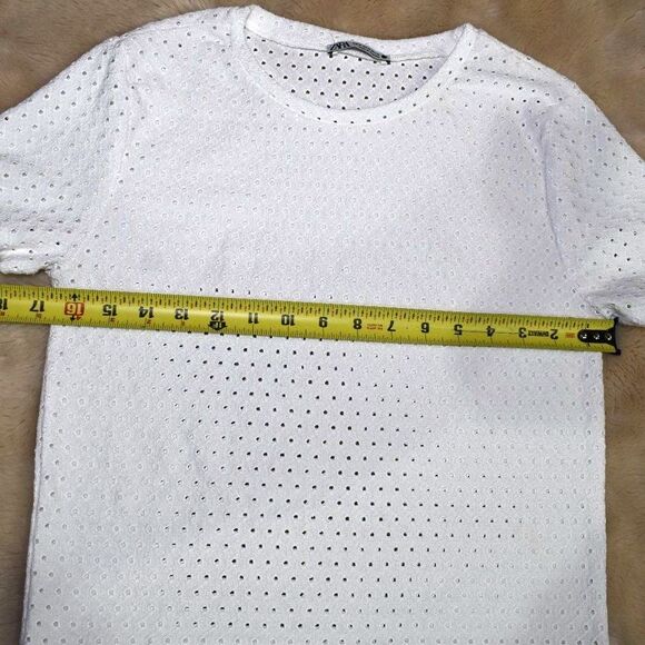Zara White Short Sleeve Blouse Size Medium Minimalist Chic Summer Top - Picture 13 of 14